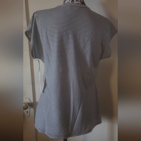 Blouse - Picture 2 of 4